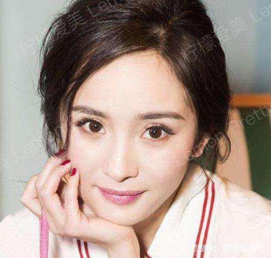 盘点那些双眼皮的女明星,李小璐的能夹死蚊子,她只剩下双眼皮