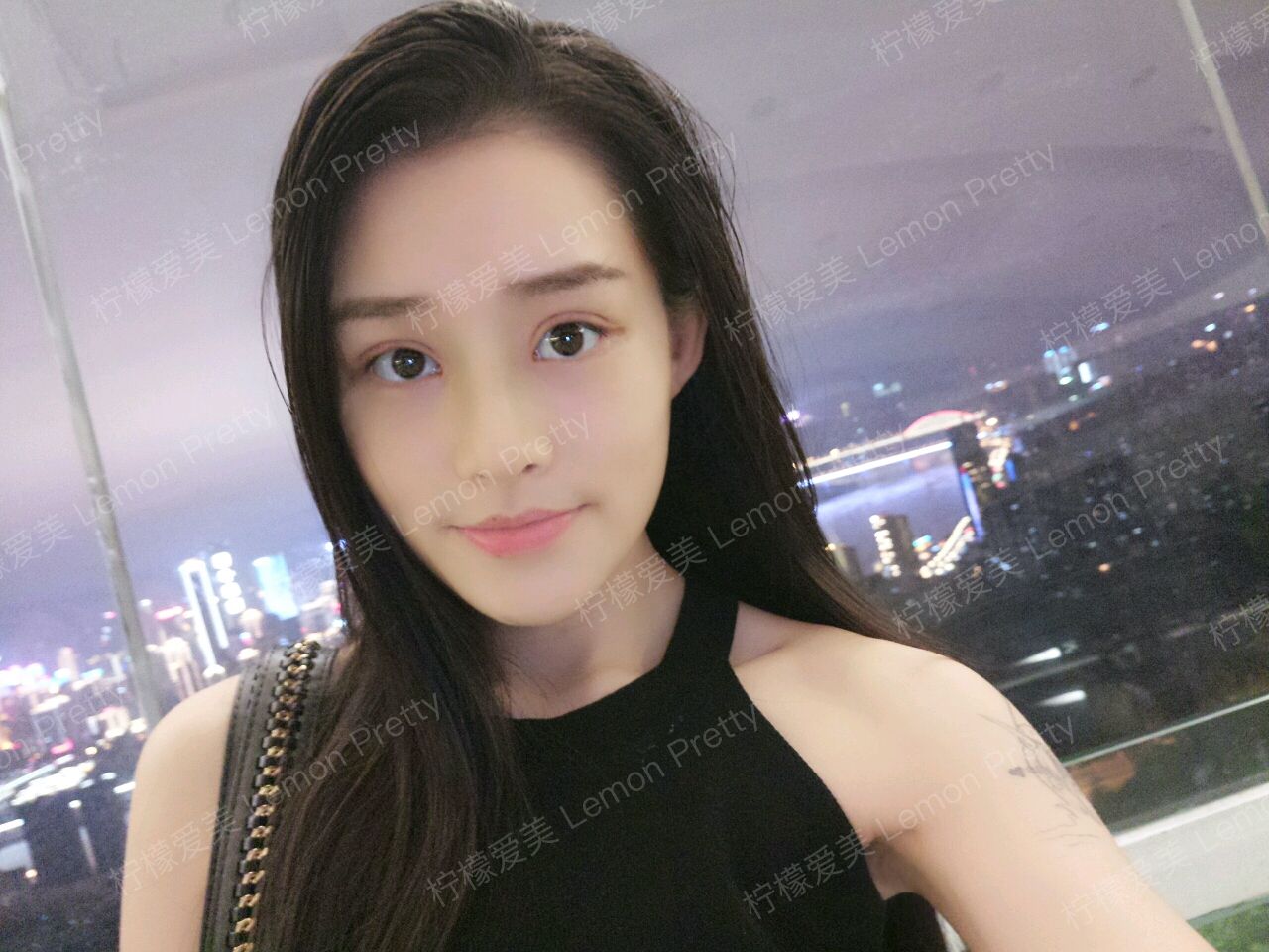 现在的硅胶隆鼻手术,大多使用的材料都是柳叶形假体,"l"形硅胶假体